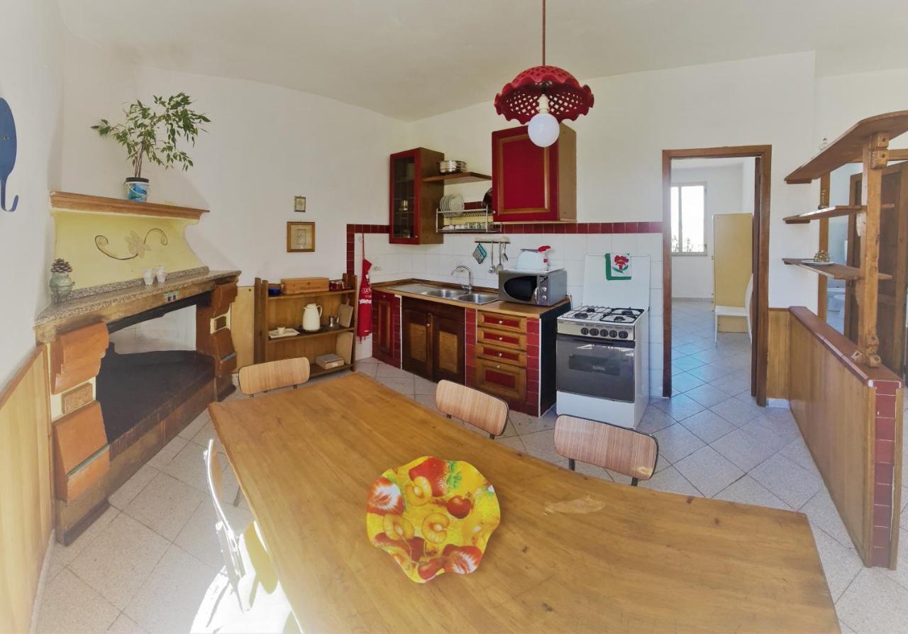 Cosy Home With Private Parking By The Sea Синискола Екстериор снимка